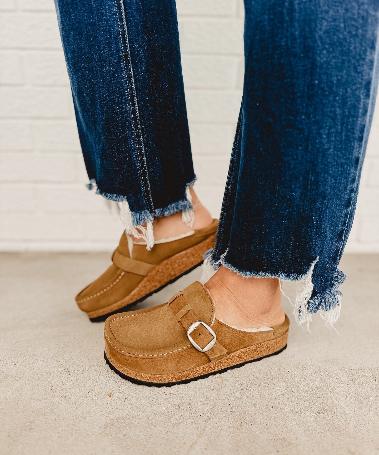 Birkenstock Women's Buckley Shearling Clogs - Tea - Lace and Grace Boutique