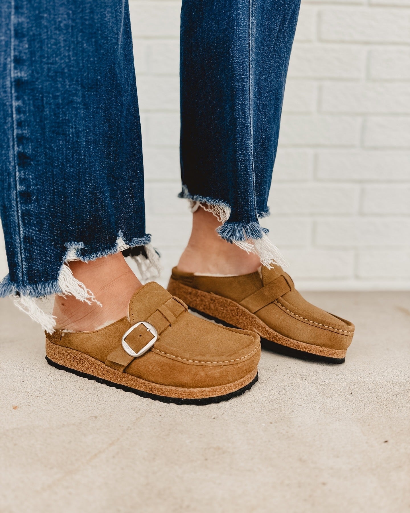 Birkenstock Women's Buckley Shearling Clogs - Tea - Lace and Grace Boutique