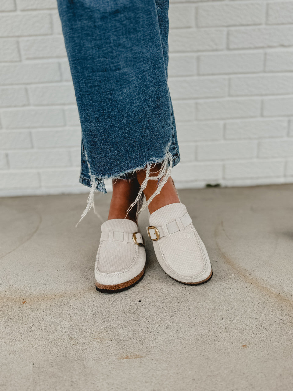 Birkenstock Buckley Suede Embossed - Corduroy Antique White - Lace and Grace Boutique