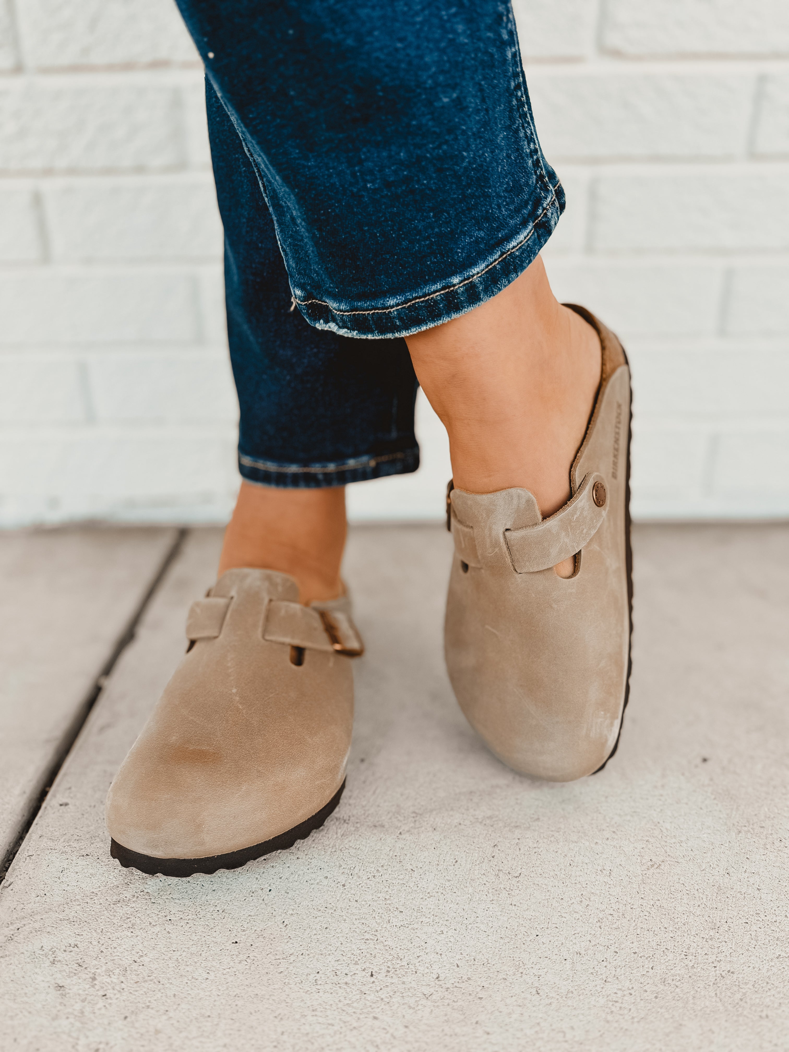 Birkenstock Boston Oiled Leather Clog - Tobacco Brown - Lace and Grace Boutique