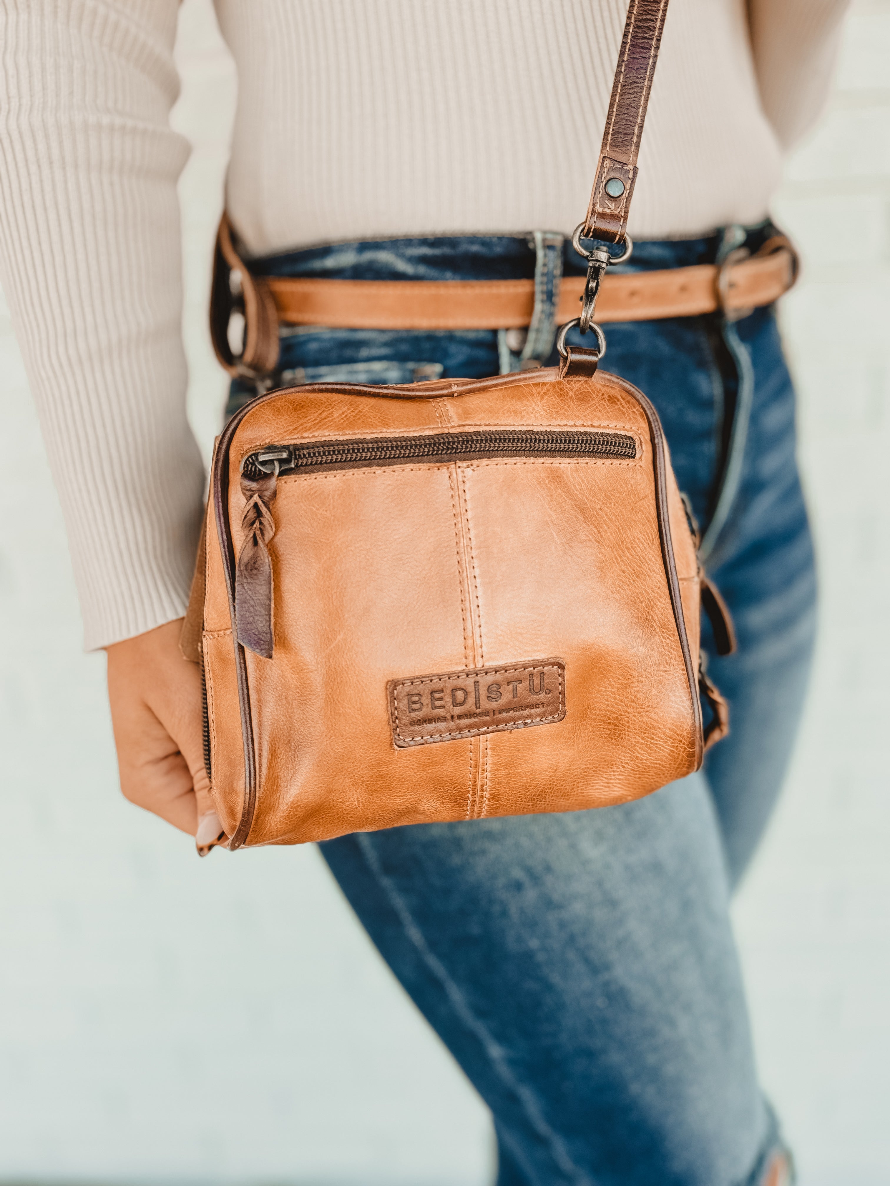 BedStu Capture Crossbody - Tan Teak Rustic - Lace and Grace Boutique
