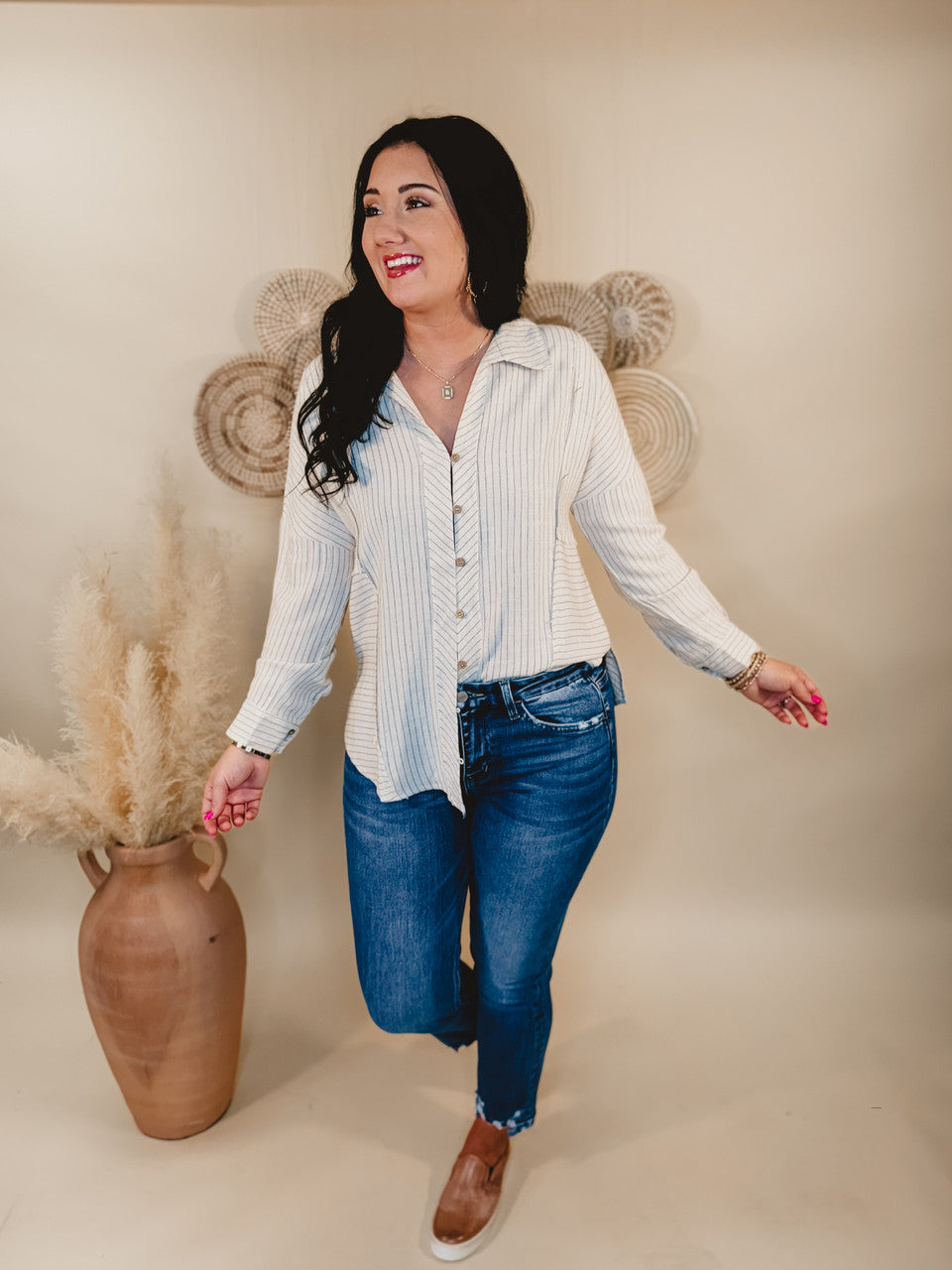 Can't Leave Now Oversized Linen Top - Oatmeal - Lace and Grace Boutique