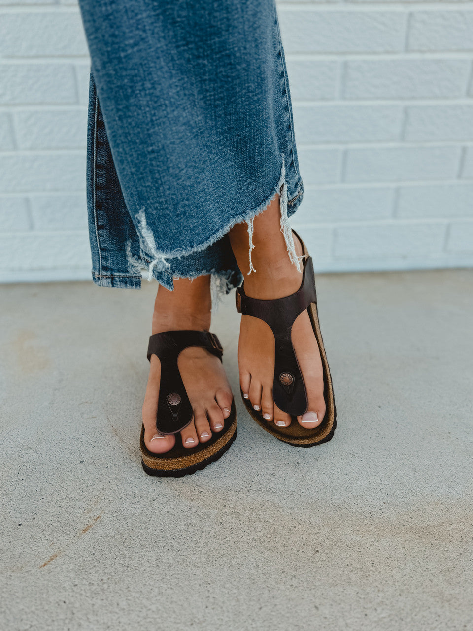 Birkenstock Gizeh Oiled Leather Sandal - Habana - Lace and Grace Boutique