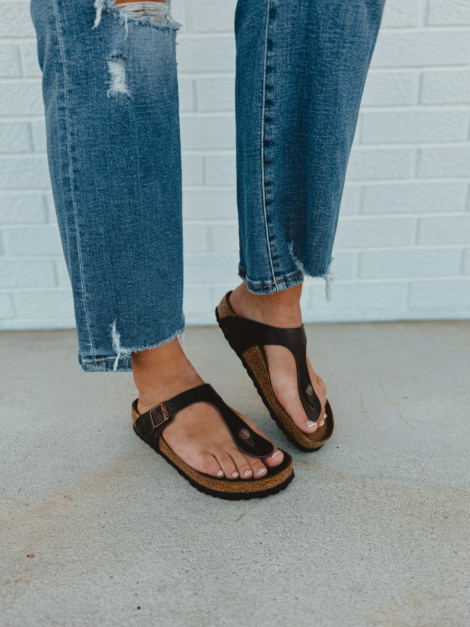 Birkenstock Gizeh Oiled Leather Sandal - Habana - Lace and Grace Boutique