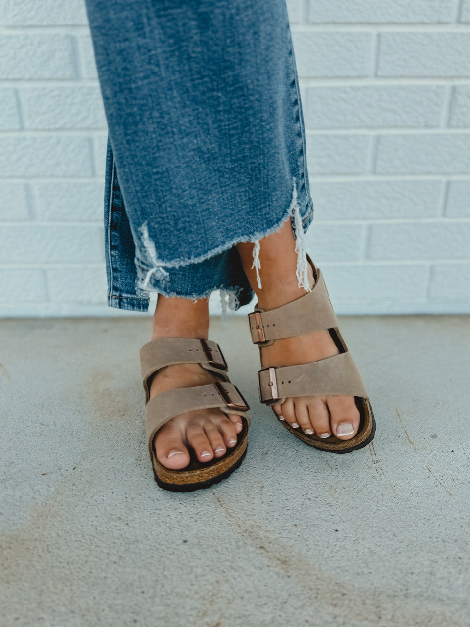 Birkenstock Arizona Oiled Leather - Tobacco Brown - Lace and Grace Boutique