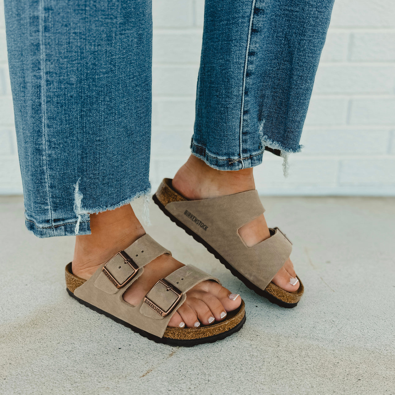 Birkenstock Arizona Oiled Leather - Tobacco Brown - Lace and Grace Boutique